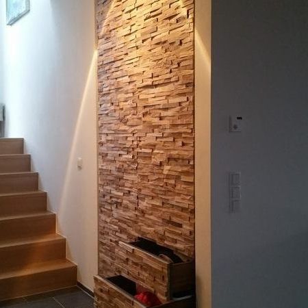 Mit Stein verkleidete Garderobe